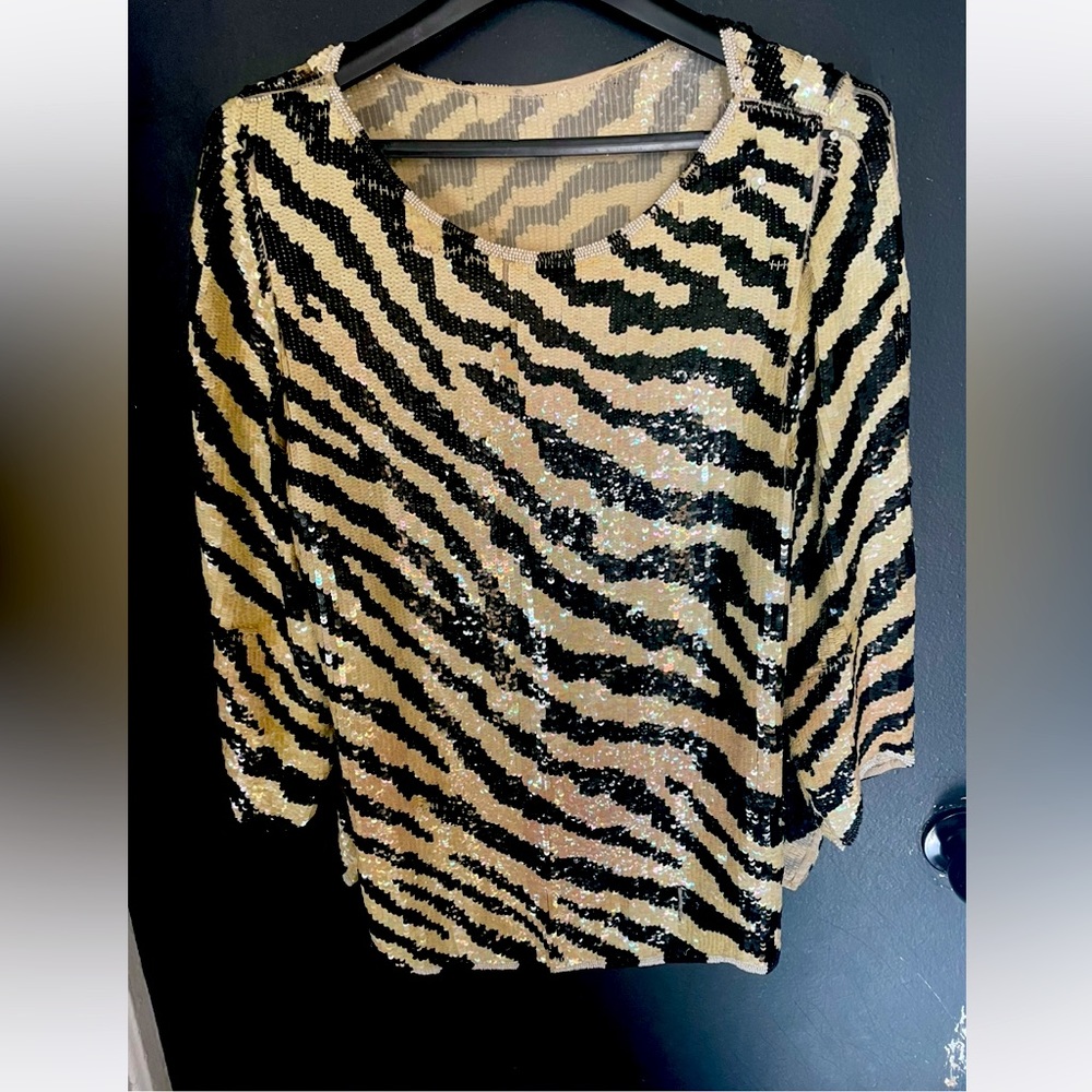 Vintage Sequin top zebra black & white unbranded.